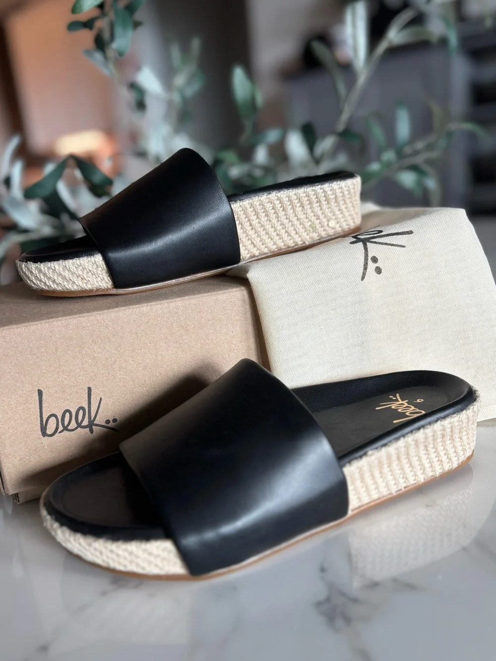 beek Pelican Black & Jute Sandals with Platform Sole - Size 8 NIB